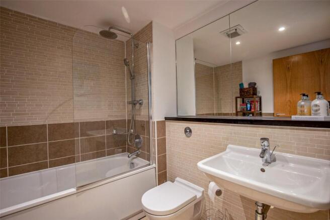 Mani Bathroom