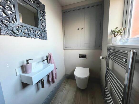 3 bed Terraced to rent Image 4