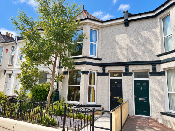Elegant Front Elevation