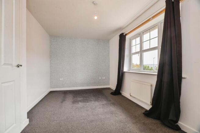 2 bed Terraced for sale Image 10