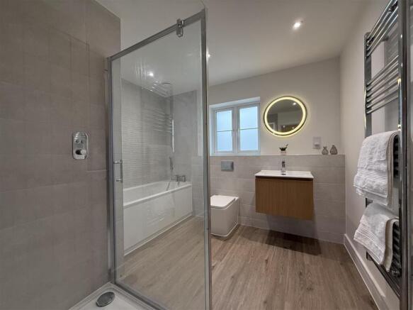 Luxurious Bathroom