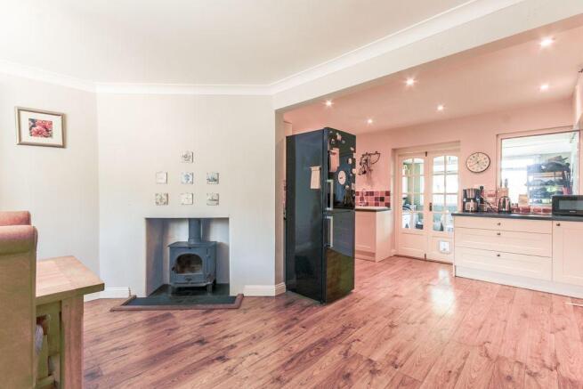 Kitchen Dining Area