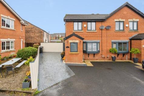 Albany Fold, Westhoughton, Bolton, Greater Manchester, BL5