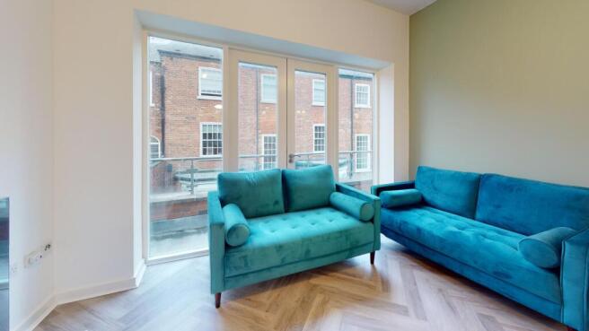 4 bed Flat to rent Image 9