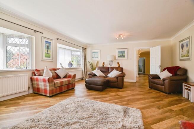 3 bed Detached Bungalow for sale Image 8