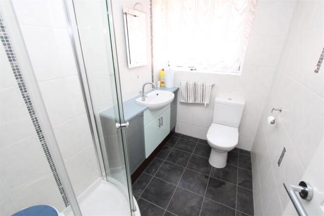 2 bed Semi-Detached Bungalow for sale Image 11