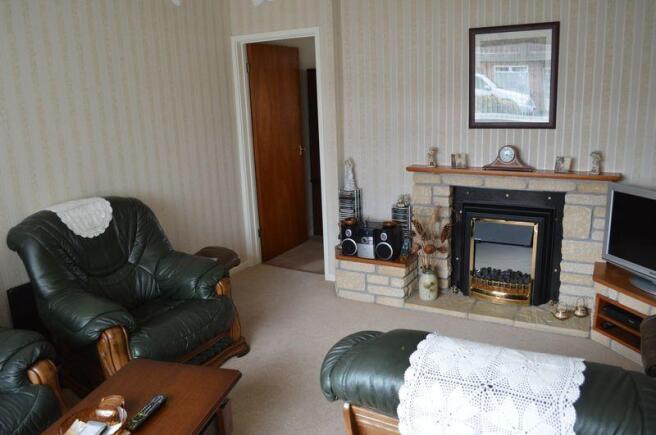 LOUNGE 1