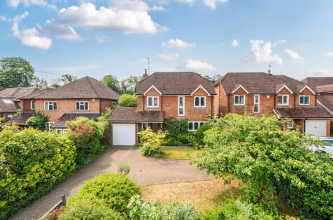 Seale Lane, Puttenham, Guildford, Surrey, GU3