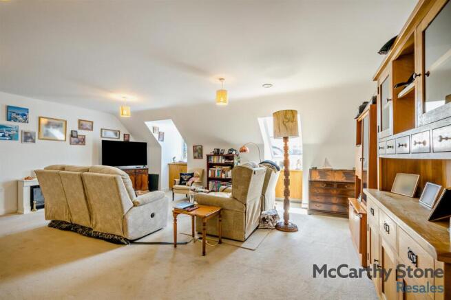 8696022-interior12-800.jpg