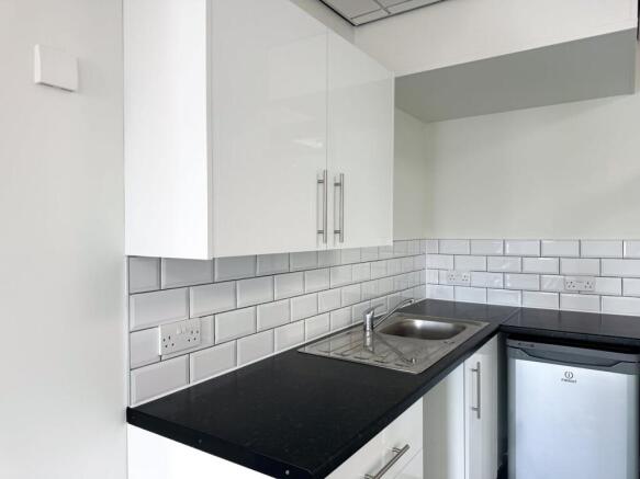 1 Ashey Road_office to let-2.jpg