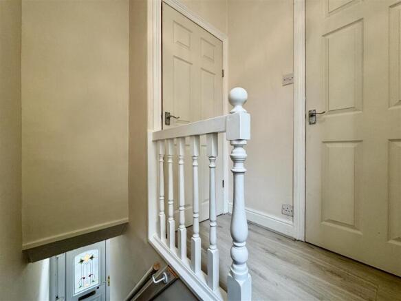 2 bed Semi-Detached for sale Image 11
