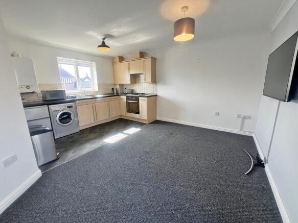 63 Upton Rocks Av...