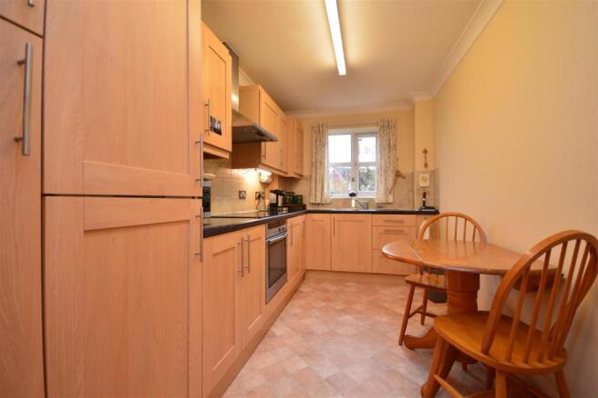 Kitchen Cedar Court.JPG
