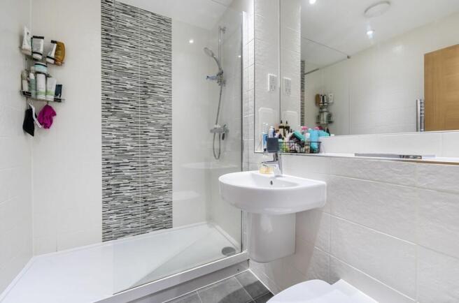 En-suite bathroom