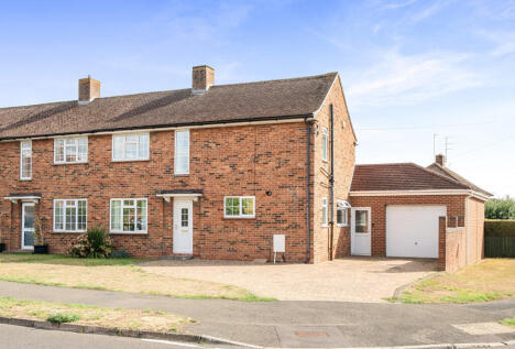 Bishops Drive, Bishops Cleeve, Cheltenham, Gloucestershire, GL52