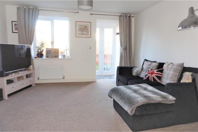Lounge/Dining Room