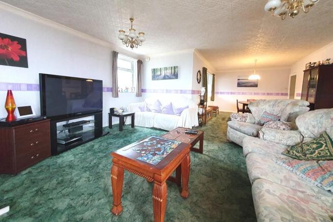 Sitting/Dining Room