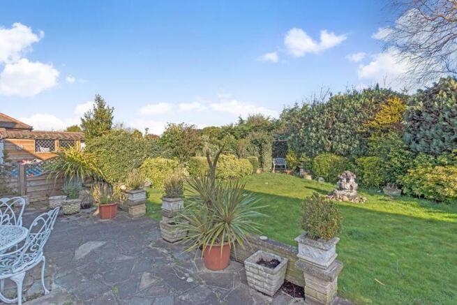 GARDEN 
