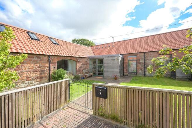 3 Luggate Steading