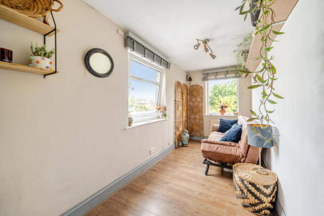 3 bed Terraced for sale Image 11