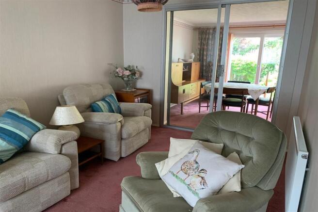 Lounge.