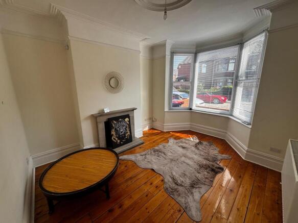 3 bed Terraced to rent Image 5