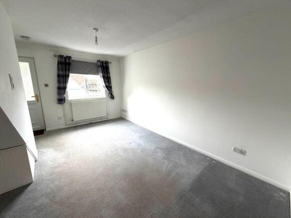 Living Room..JPG