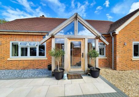 Kenington, Kenington Lane, Cadnam, Southampton, Hampshire, SO40 2NE