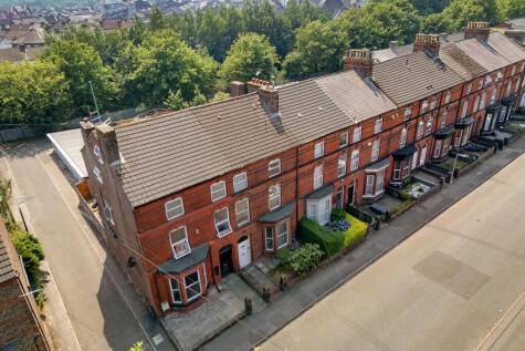 Island Road, Liverpool, L19
