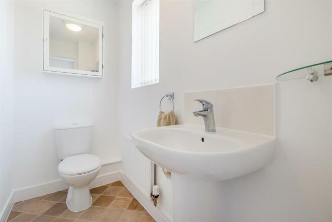 8571786-interior12.jpg