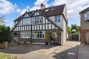 18, Harcourt Field, Wallington SM6 8BA