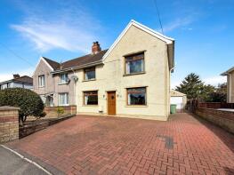 7, Gelliargwellt Road, Hengoed CF82 7FZ