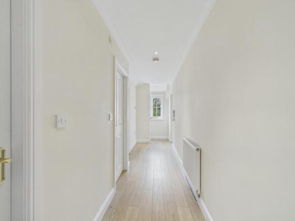 2 bed Apartment for sale Image 5