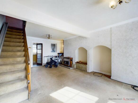 Lounge/Dining Area