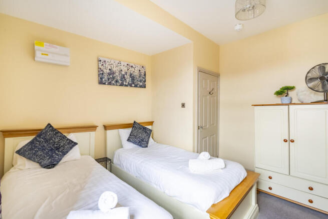 2 bed Apartment for sale Image 9