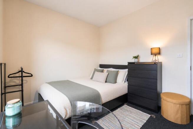 3 bed House to rent Image 7