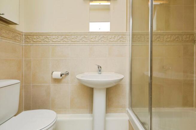 2 bed Apartment for sale Image 8