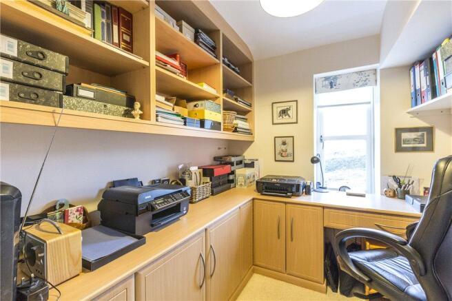 Bedroom 4/Office