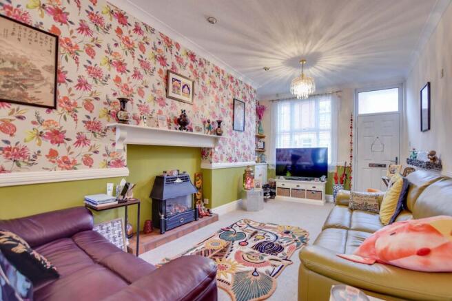 Through Lounge Diner