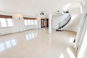 13, College Road, Hoddesdon EN11 9DN
