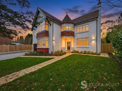 Cross Road, Tadworth, KT20