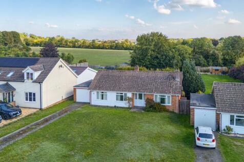 Beech Close, Penton Harroway, Andover, SP11 0QY