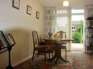 DINING AREA 13'3 x 8'1