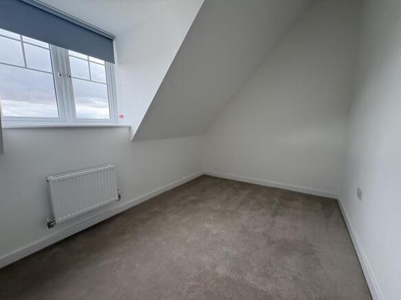 4 bed Flat to rent Image 6