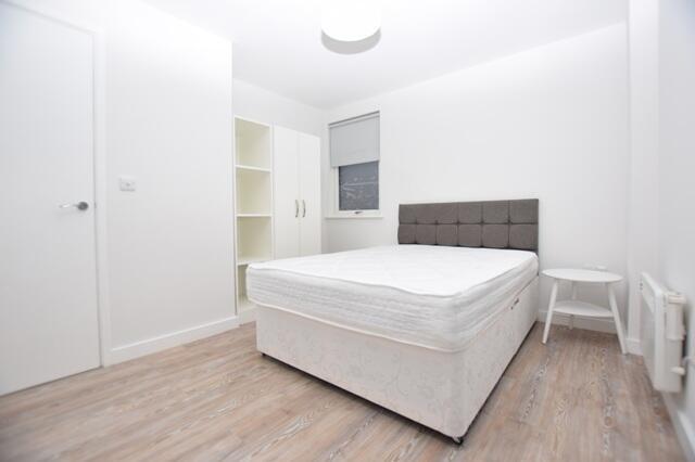 1 bed Apartment to rent Image 4