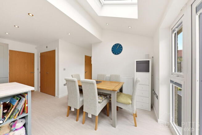 3 bed Detached for sale Image 9