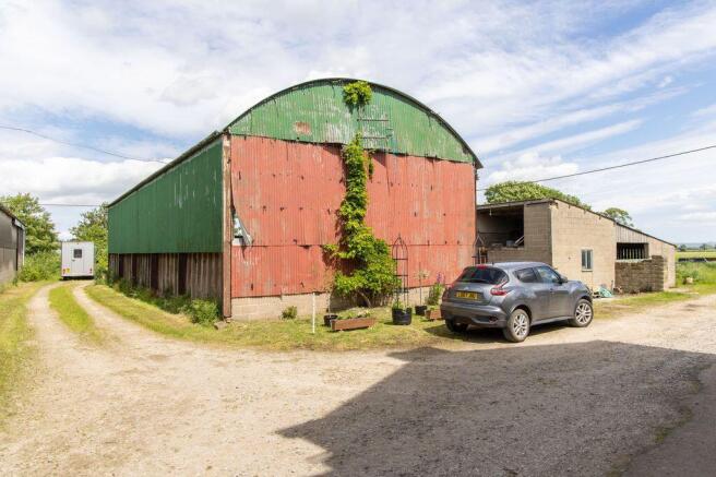 9 bed Detached for sale Image 8