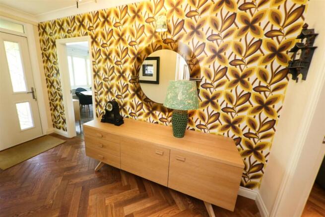 3 bed Detached Bungalow for sale Image 6
