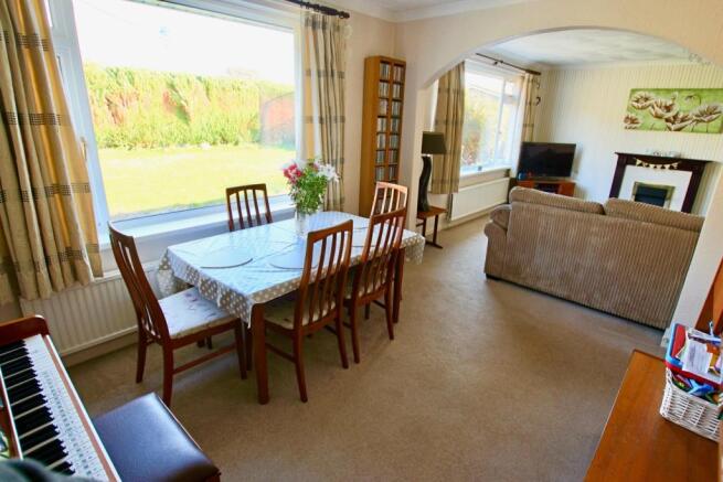 Lounge/Diner