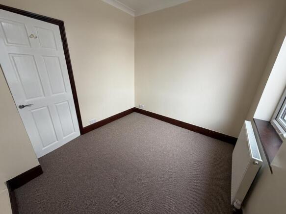 2 bed Terraced to rent Image 8